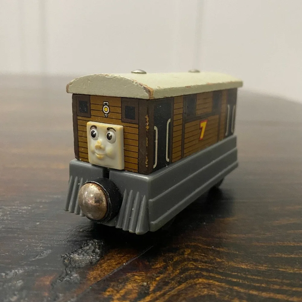 Thomas & Friends Wooden Railway Toby the Tram Engine Magnetic Train‎ No 7